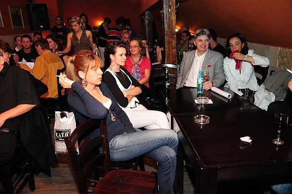 Kolozsvr_-_A_kznsg_mindig_vette_a_lapot_1