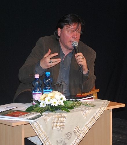 ghymes_2_csak_szarka