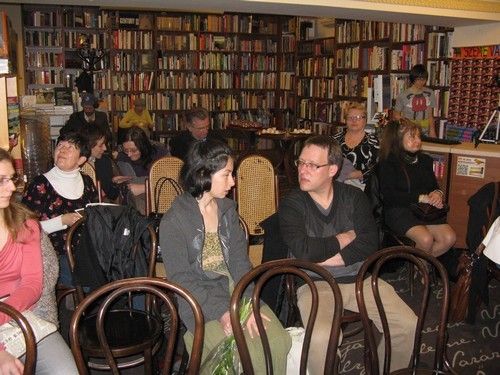 a közönség szil tomp