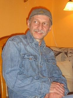 Lövei Zsolt középméret
